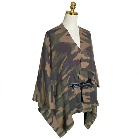 NEW YORK & CO. | Women's Oversized Camouflage Knit Poncho/Kimono/Shawl Size XS,S - Picture 1 of 10